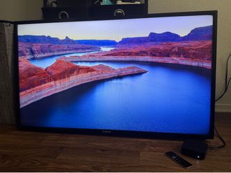 Samsung TV w Apple TV 46” 1080p