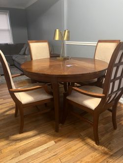 Free dinning set