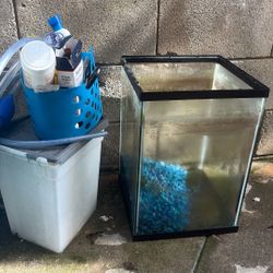 Free 5 Gallon Fish Tank, Filter, And Supplies 