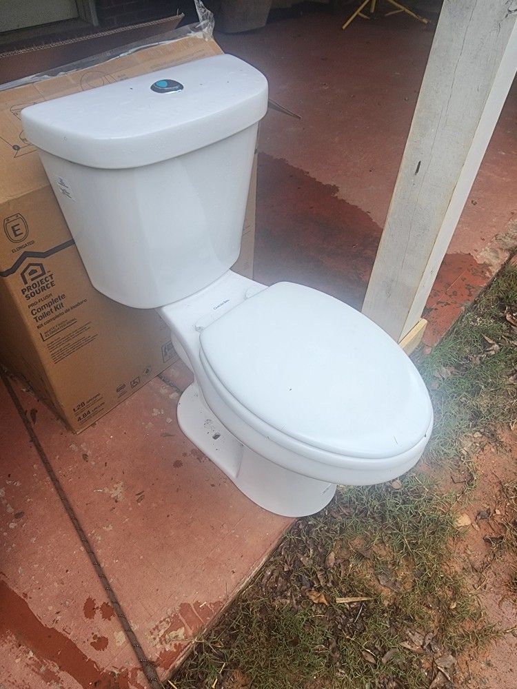 Toliet