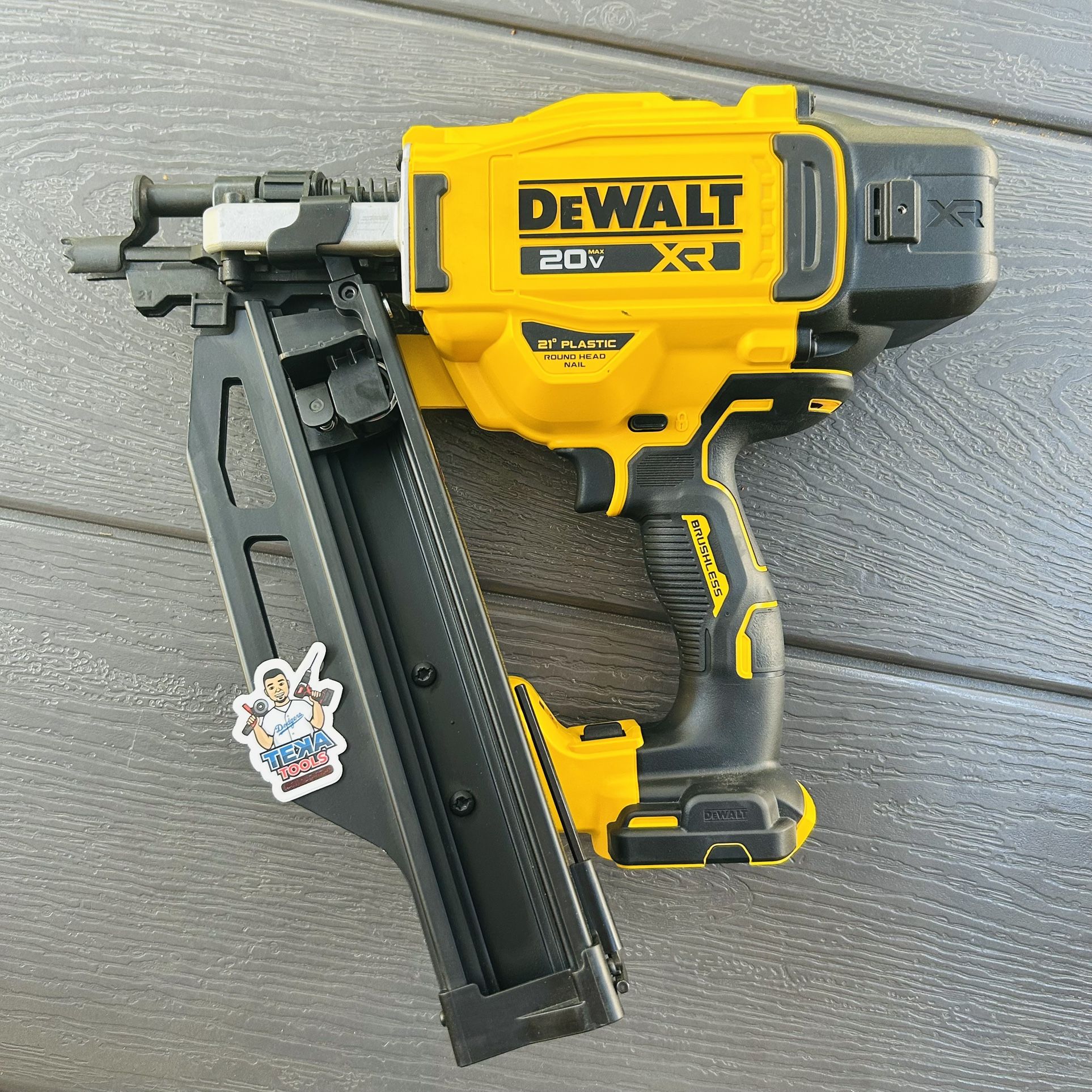 DEWALT 20-Volt 30° Cordless Framing Nailer (Tool-Only)