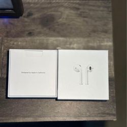 AirPods 2nd Generation (NEGOTIABLE)