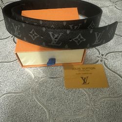 used Lv belt size 34 slightly used belt need gone