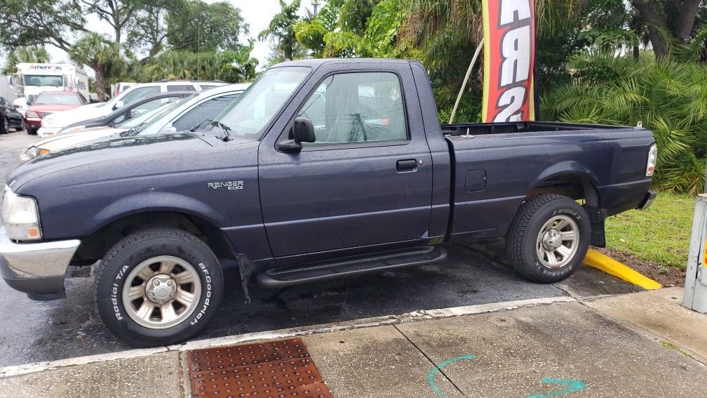 Ford Ranger Automatic. COLD AC