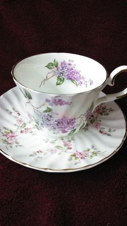 Tea cup & saucer Royal Albert Bone China England May