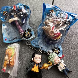 One Piece Key Chains And Bottle Toppers