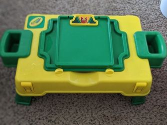 Crayola Building Blocks 2 in 1 Activity Table