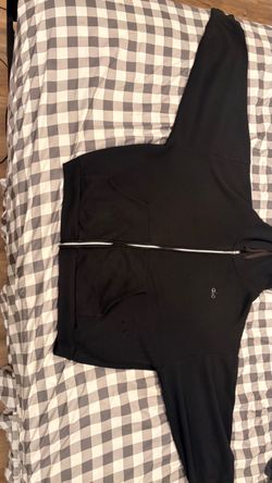 Black alo zip up size:L