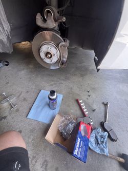 BRAKE PADS CHANGE SERVICE