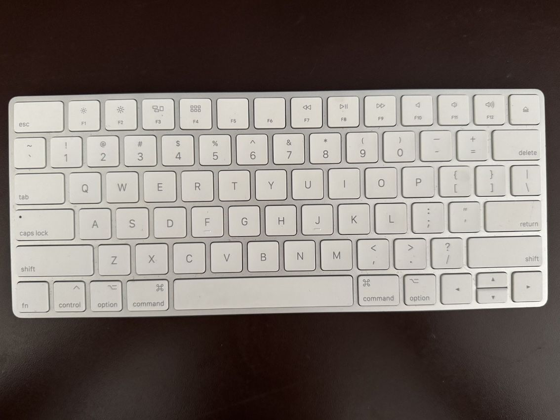 Apple Keyboard