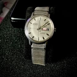 Vintage gruin watch
