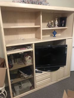 Must sell NOW!! Very nice Wall unit with lighting