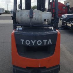 Forklift Toyota 2019