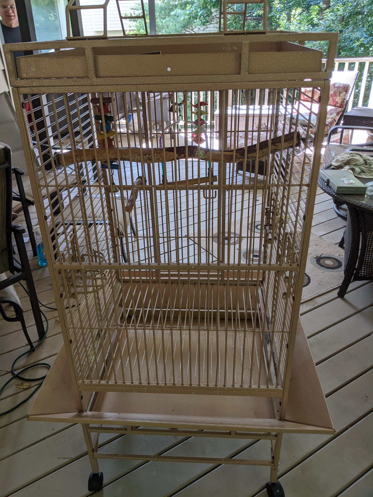 Large 🐦 Bird Cage. Great condition
