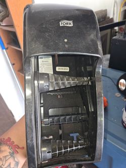 Tork toilet paper holder
