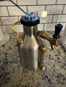 Growlerwerks CO2 Growler