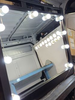 MIRROR WITH LIGHTS
