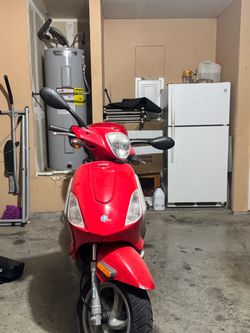 Piaggio fly 150cc scooter