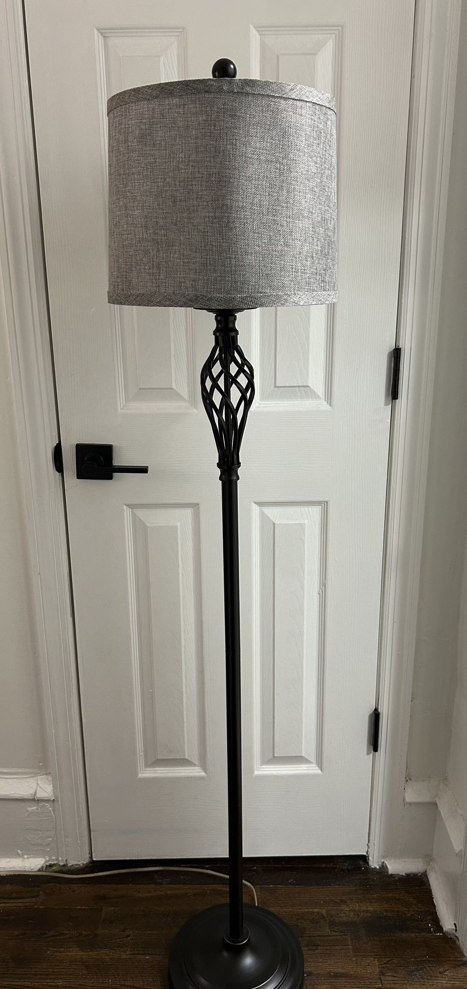 Vintage Floor Lamp (Kaimei)