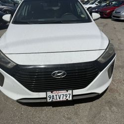 2017 Hyundai Ioniq Hybrid – Needs Battery – Clean Title – $3,000 OBO - $3,000