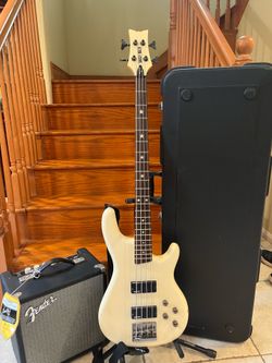 Daisy Rock Active Bass w/ Fender Rumble 15 Amp, Hardshell  Case