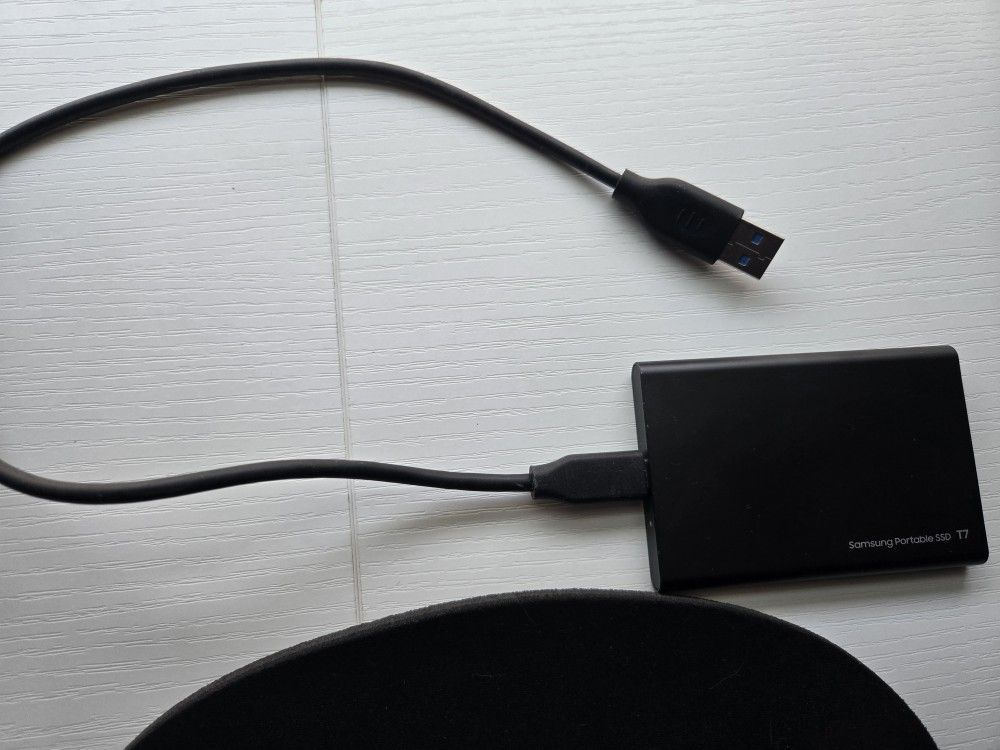 Samsung T7 1tb SSD