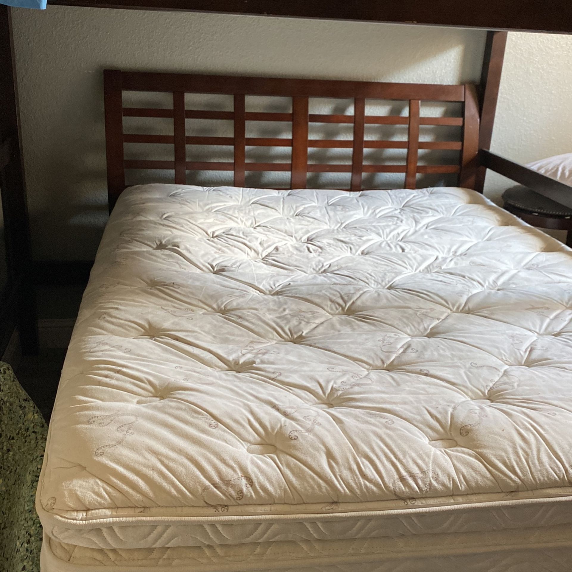 Queen Bed for Sale in Modesto, CA OfferUp