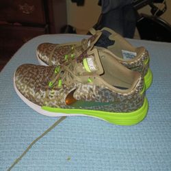 Women's Size 8