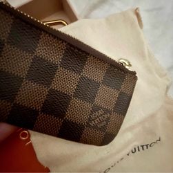 Checkered key holder