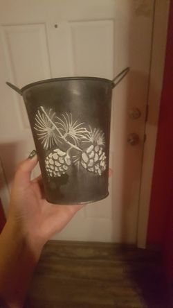 Holiday buckets