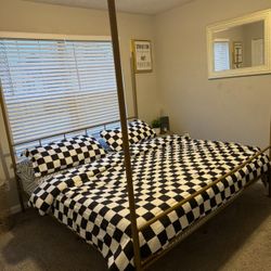 King Size Canopy Bedroom Set – Full Set w/ Decor (Excellent Condition)
