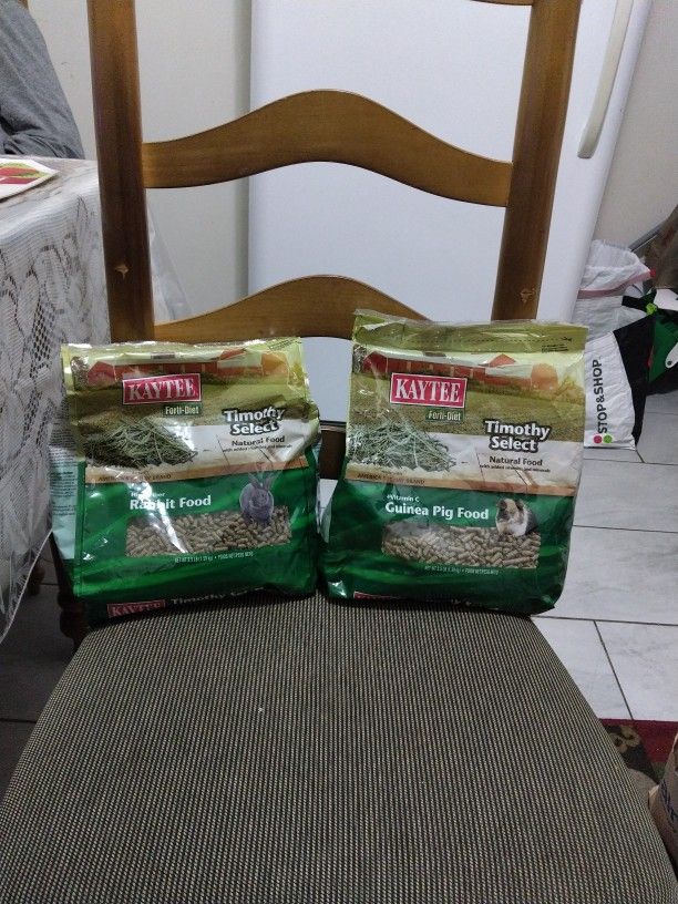 Rabbit And Guinea Pig Food
