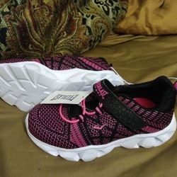 Kid's Tennis Shoes