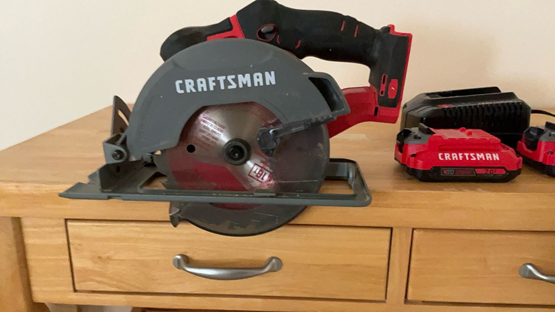 Craftsman V20 Circular Saw; 2 20ah Batteries; Charger; Manual