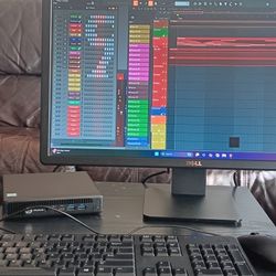Awesome Recording Studio, Podcast Streaming & Video Editing PC