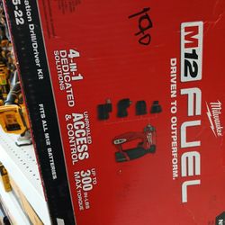 Milwaukee new Kit Installation Drill Driver 12M Fuel