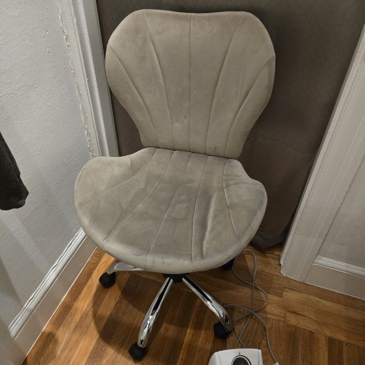 Swivel Chair