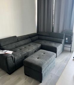Gray Sectional Sofa with Ottoman