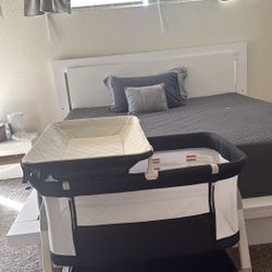 Bedside Bassinet Like New Condition / Dark Grey & White