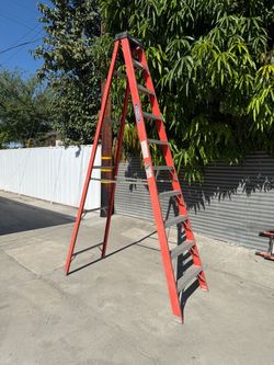 Werner 10ft Fiberglass Step Ladder / Escalera