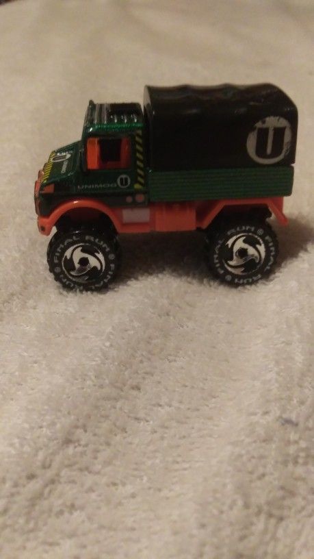 2001 Hot Wheels Final Run #1 of 12 Mercedes-Benz Unimog