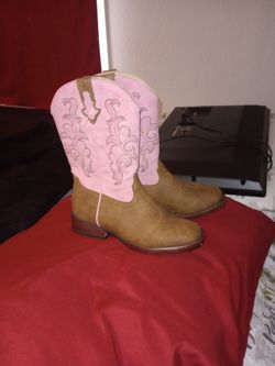 Girls Boots
