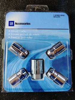 Gm chrome wheel locks