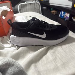 Nike 10.5