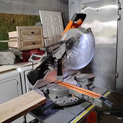 Dual? Compound Miter Saw 12 In