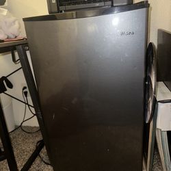 Media Mini Fridge 