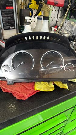 BMW 5-series Cluster