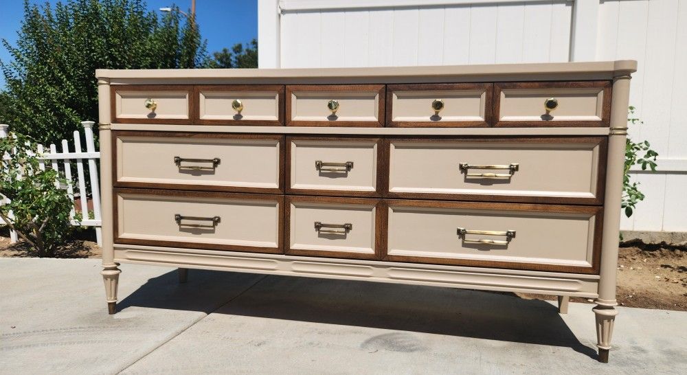 Beautiful Vintage Dresser