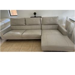 Leather Chaise Sectional Sofa- Like New