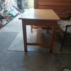 Craft Or Dinette TABLE
